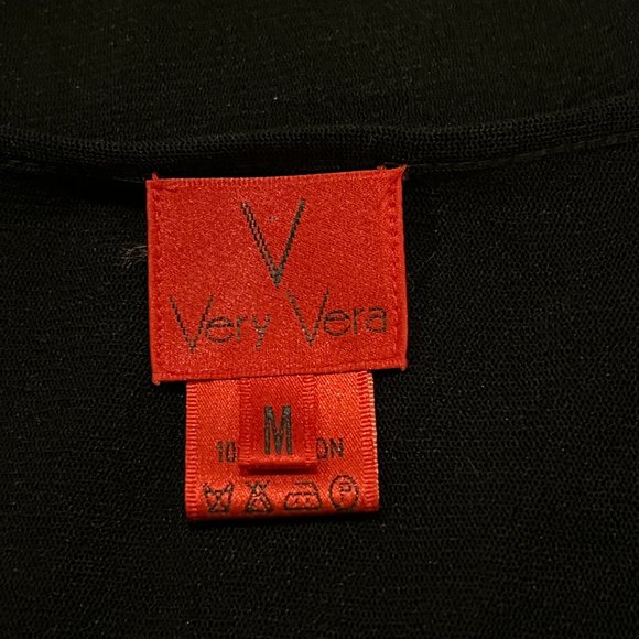 Black top with large black flower - Picture 6 of 6